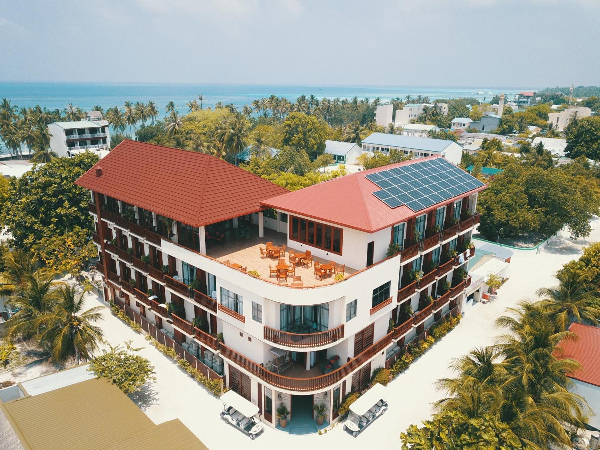 Araamu Hotels Maldives At Dhiffushi Exterior photo