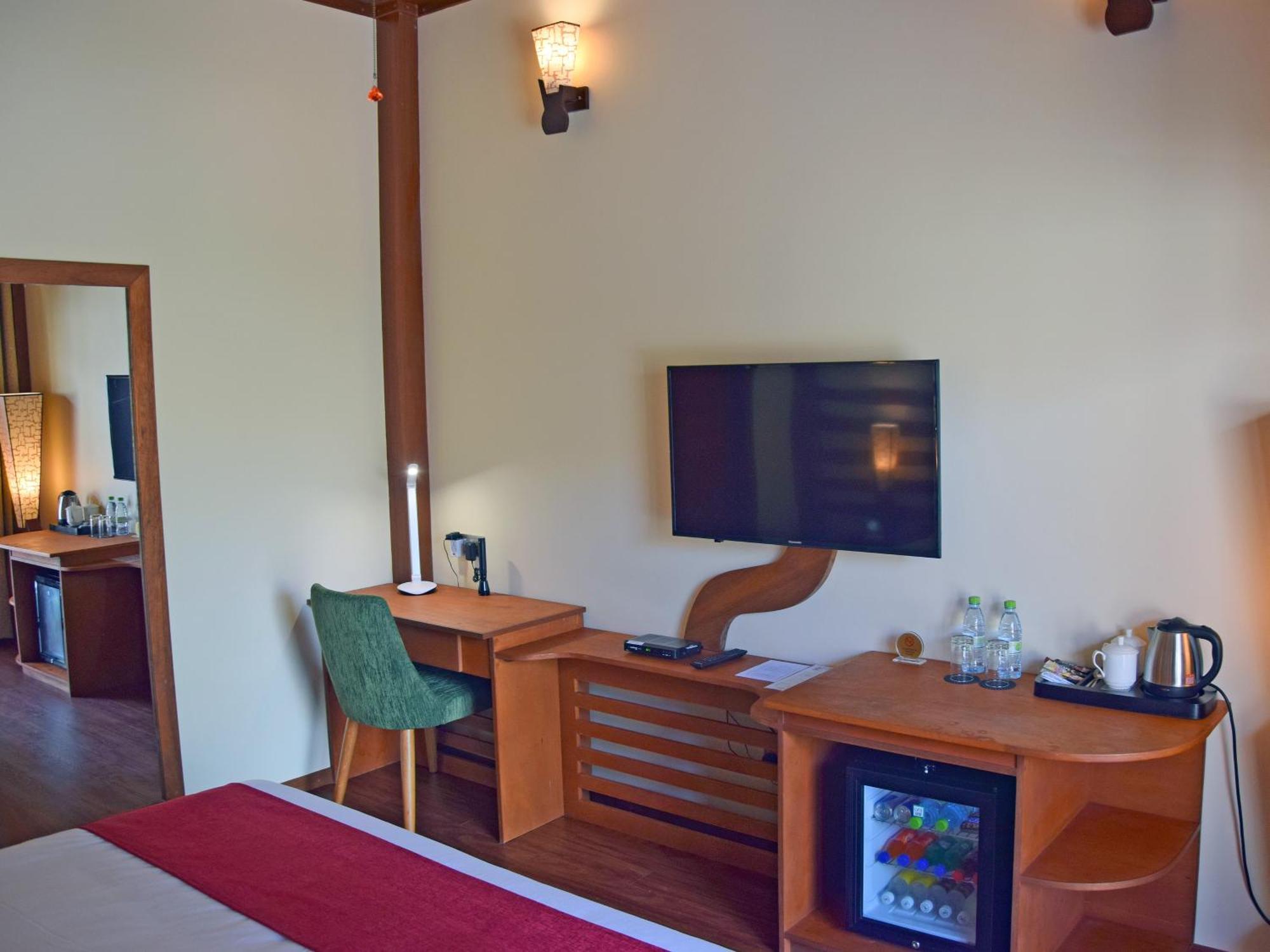 Araamu Hotels Maldives At Dhiffushi Room photo